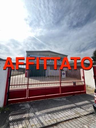 locale commerciale in affitto a Buccinasco