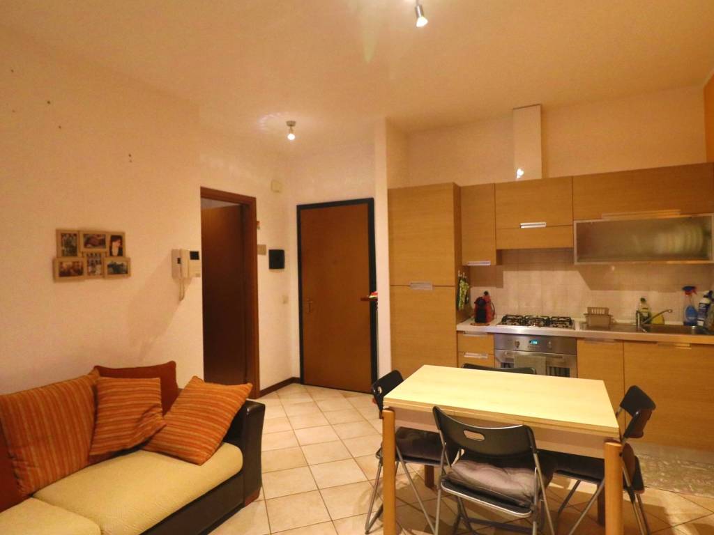 appartamento in affitto a Buscate