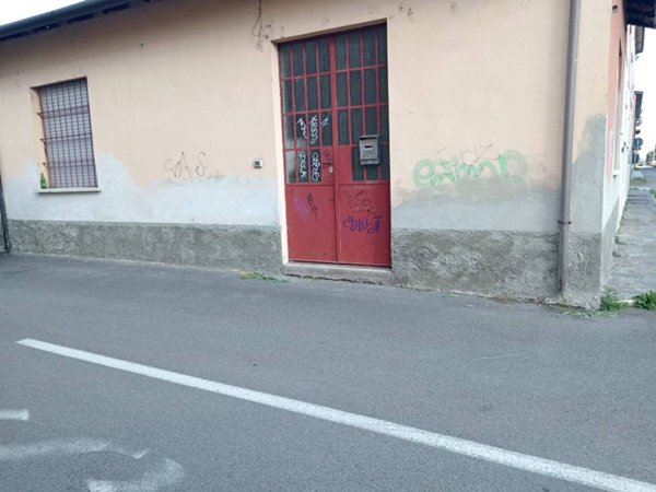 locale commerciale in affitto a Busto Garolfo