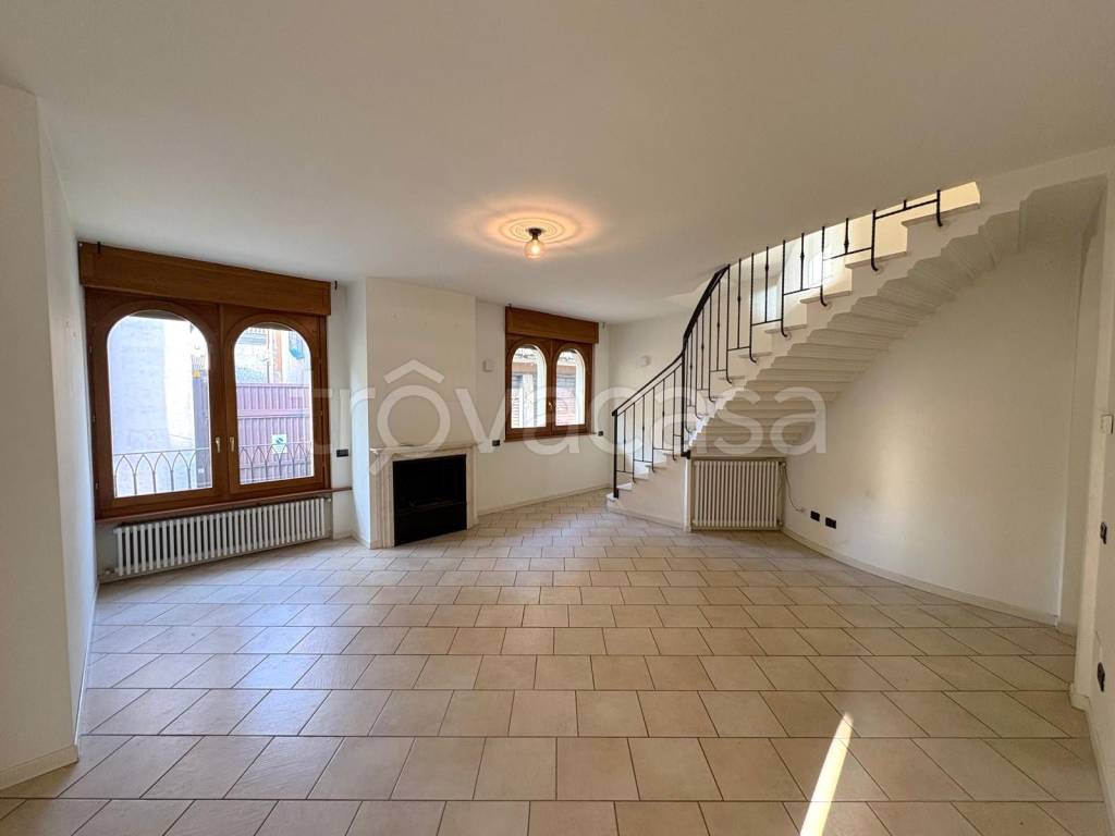 appartamento in affitto a Busto Garolfo