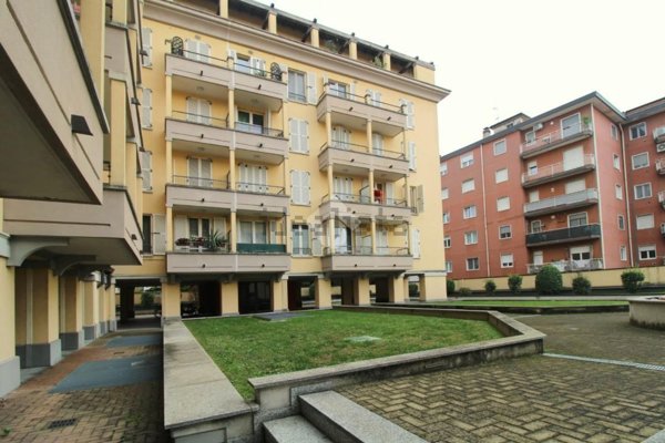 appartamento in affitto a Busto Garolfo