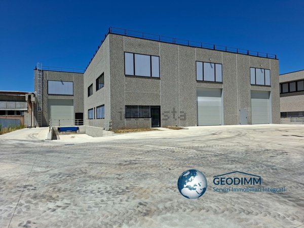 capannone in affitto a Busto Garolfo