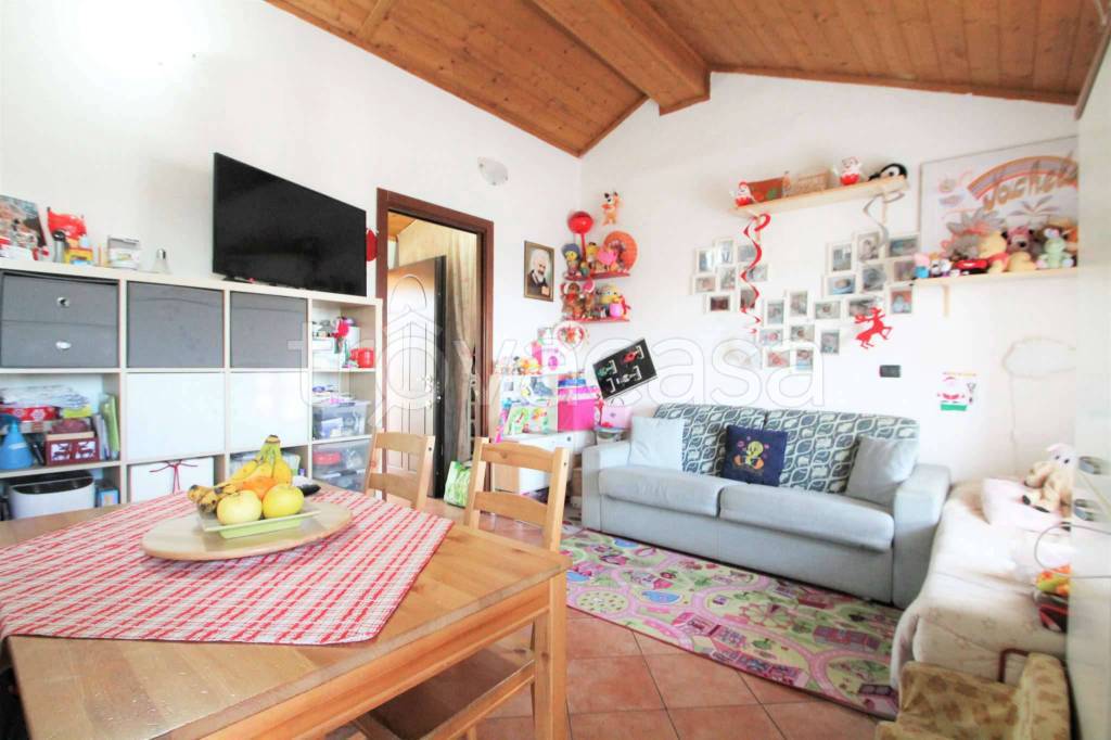 appartamento in affitto a Cambiago