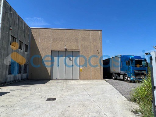 locale di sgombero in affitto a Cambiago