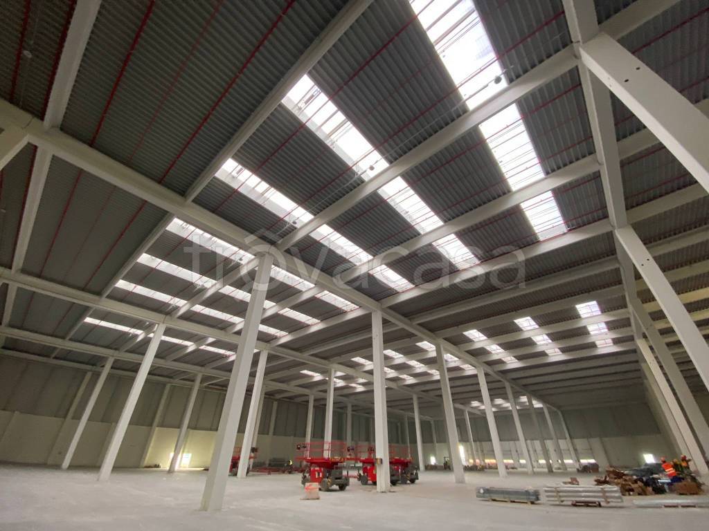 locale commerciale in affitto a Cambiago