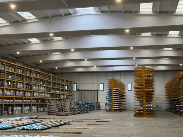 locale commerciale in affitto a Cambiago