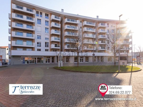 negozio in affitto a Canegrate