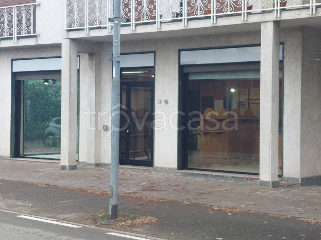negozio in affitto a Canegrate