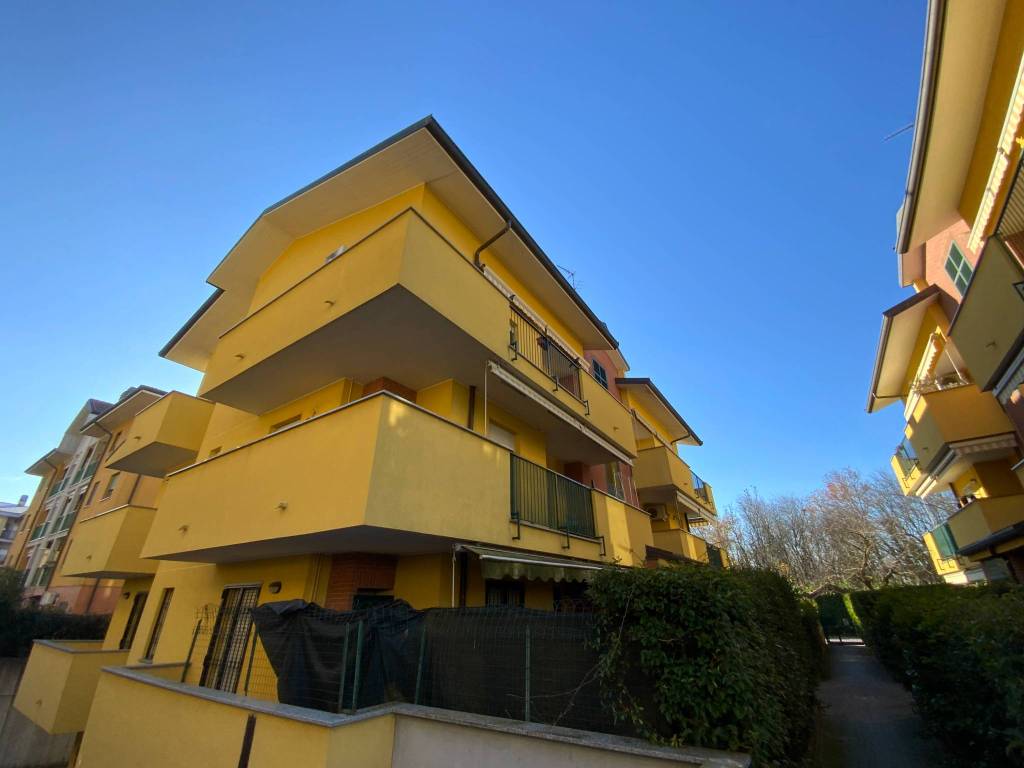 appartamento in affitto a Canegrate