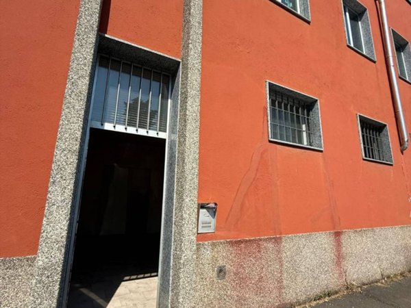 negozio in affitto a Canegrate