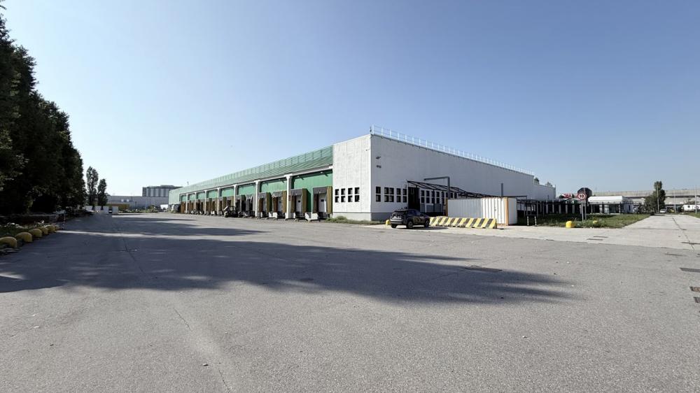 locale di sgombero in affitto a Carpiano