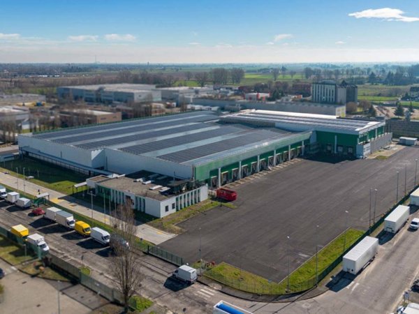 locale commerciale in affitto a Carpiano