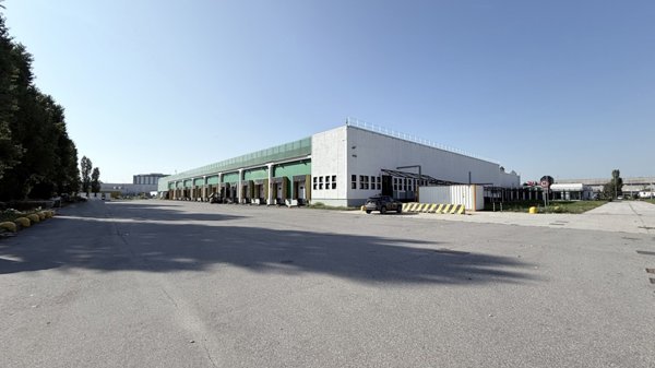 locale di sgombero in affitto a Carpiano