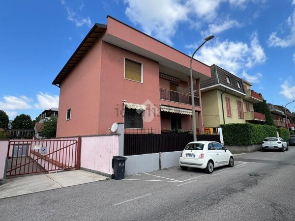 appartamento in affitto a Carugate