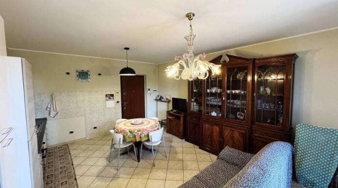 appartamento in affitto a Carugate