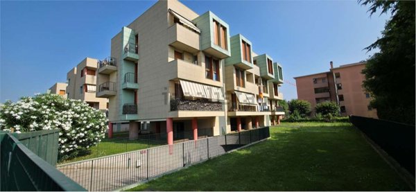 appartamento in affitto a Carugate