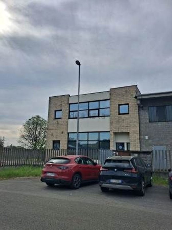 ufficio in affitto a Carugate