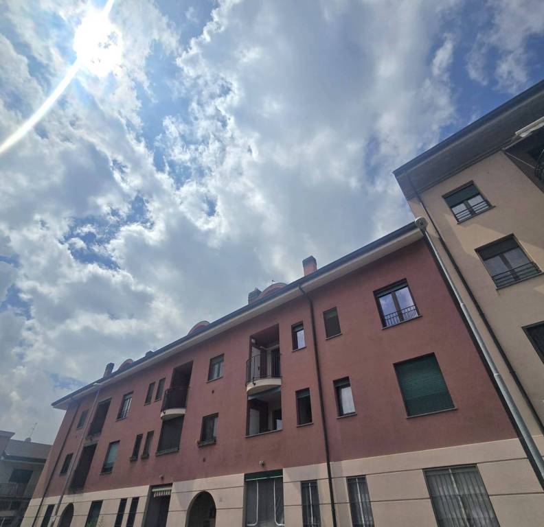 appartamento in affitto a Carugate