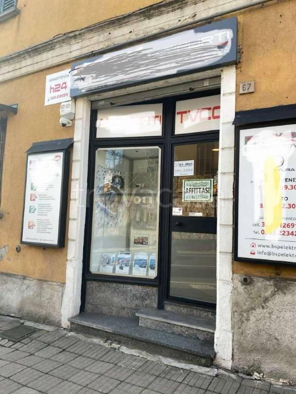 negozio in affitto a Cassano d'Adda
