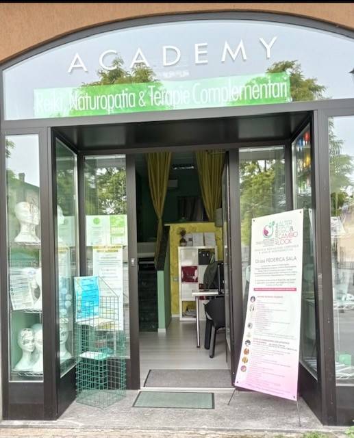 negozio in affitto a Cassano d'Adda