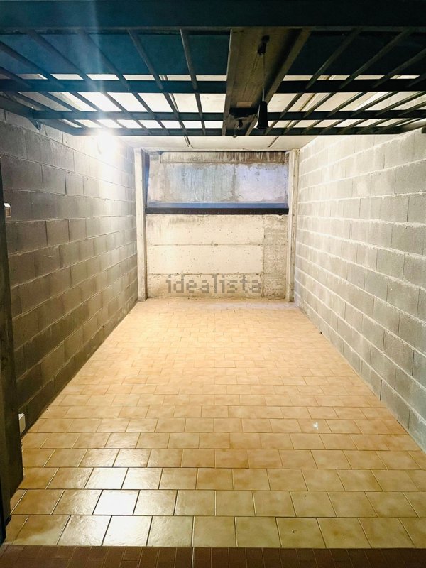 locale di sgombero in affitto a Cassano d'Adda