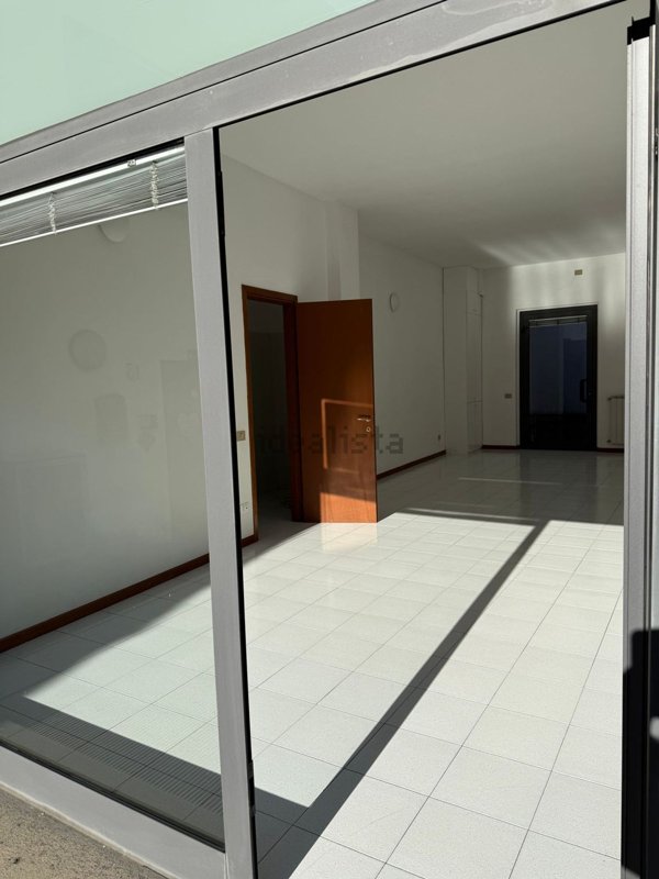 ufficio in affitto a Cassano d'Adda