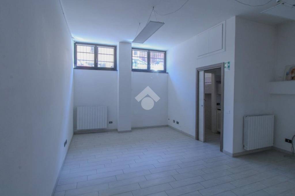 ufficio in affitto a Cassano d'Adda