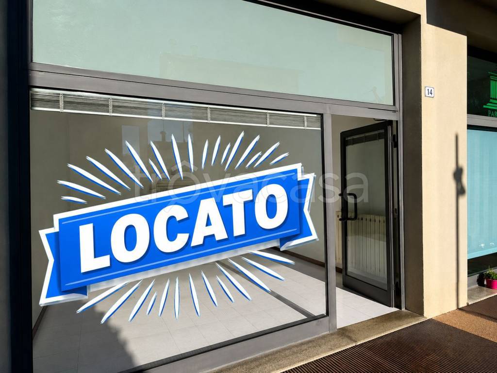 negozio in affitto a Cassano d'Adda in zona Groppello d'Adda