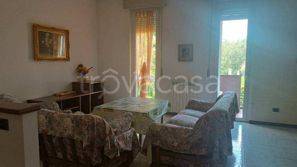 appartamento in affitto a Cassano d'Adda in zona Groppello d'Adda