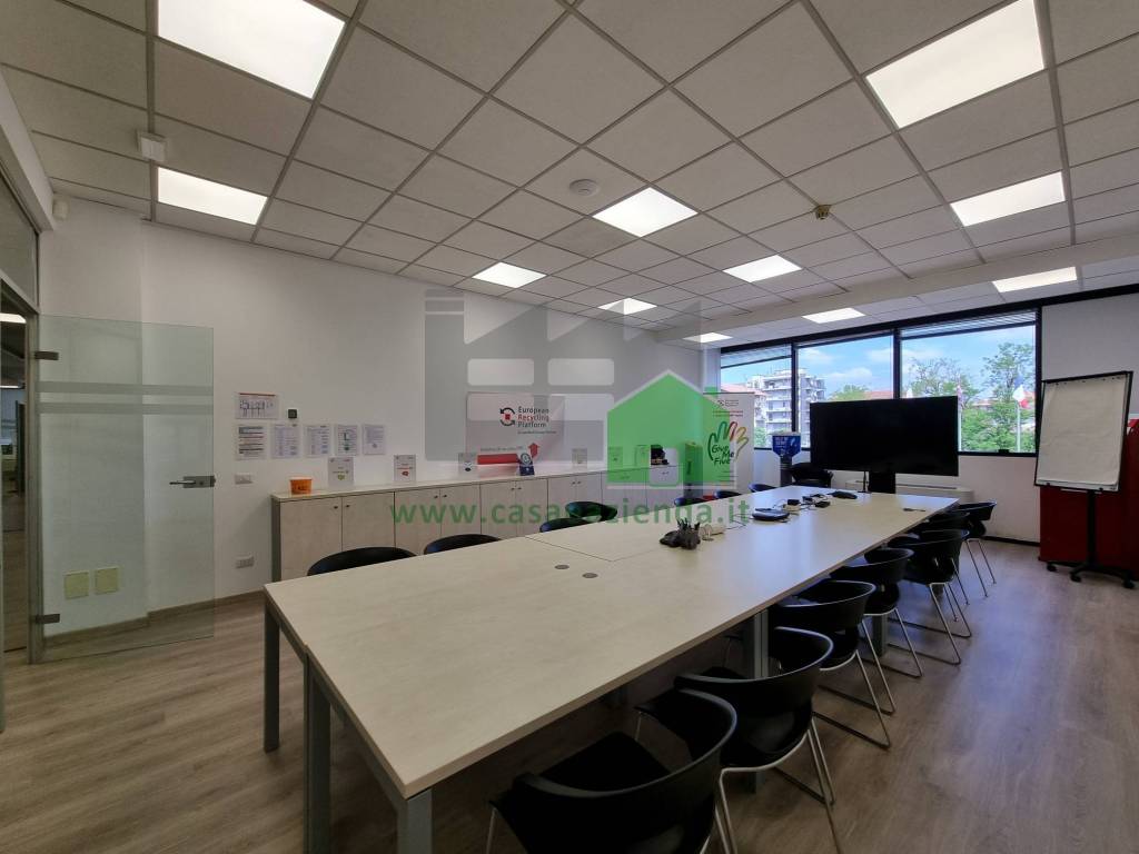 ufficio in affitto a Cassina de' Pecchi