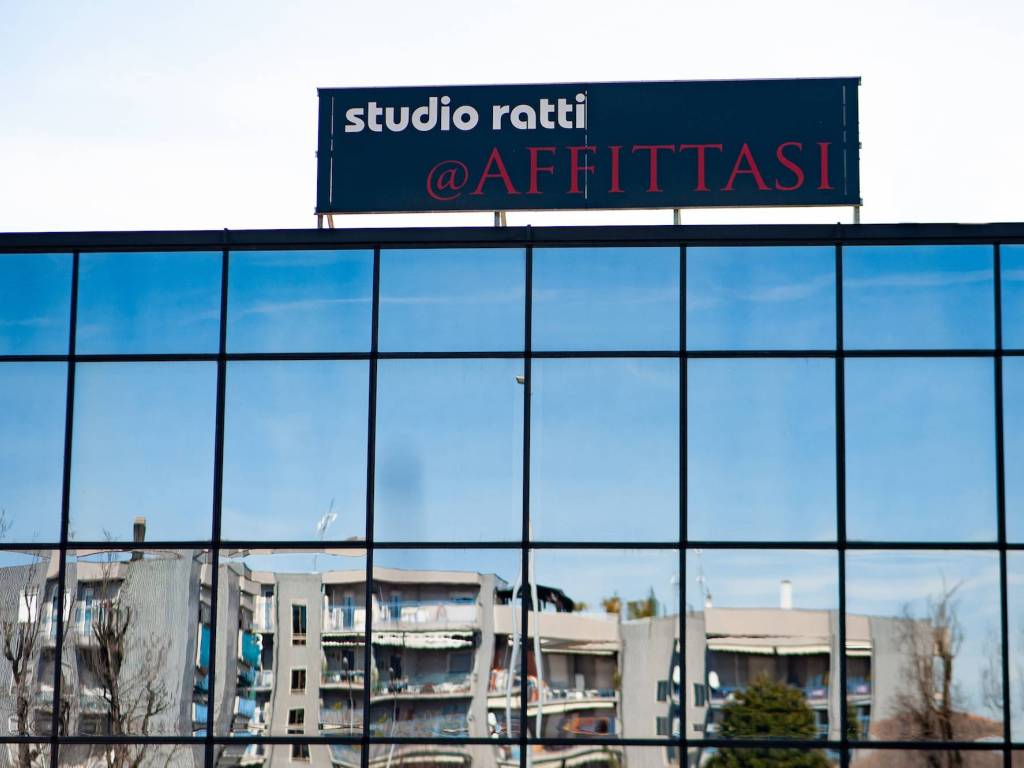 ufficio in affitto a Cassina de' Pecchi