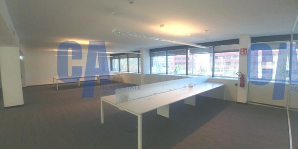 negozio in affitto a Cassina de' Pecchi