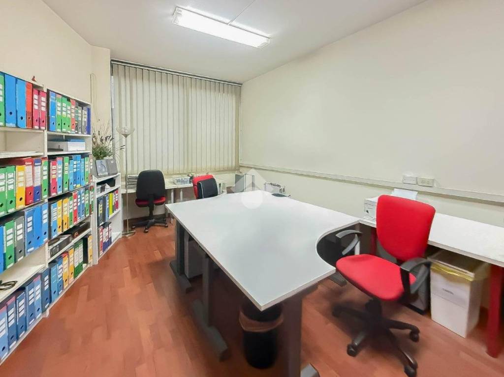 ufficio in affitto a Cassina de' Pecchi