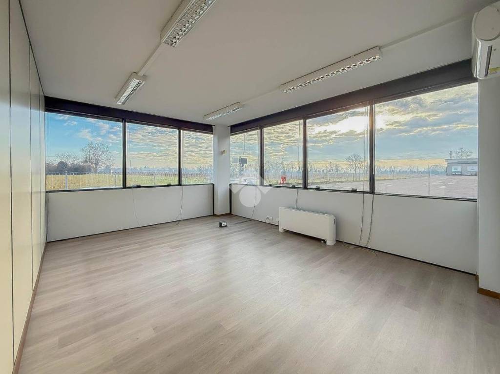 ufficio in affitto a Cassina de' Pecchi