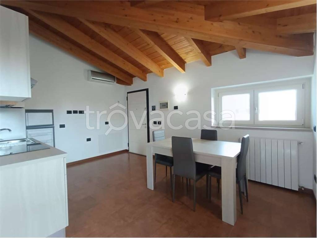 appartamento in affitto a Cassina de' Pecchi in zona Sant'Agata Martesana