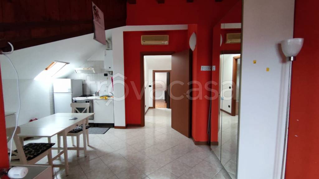 appartamento in affitto a Cassina de' Pecchi in zona Sant'Agata Martesana