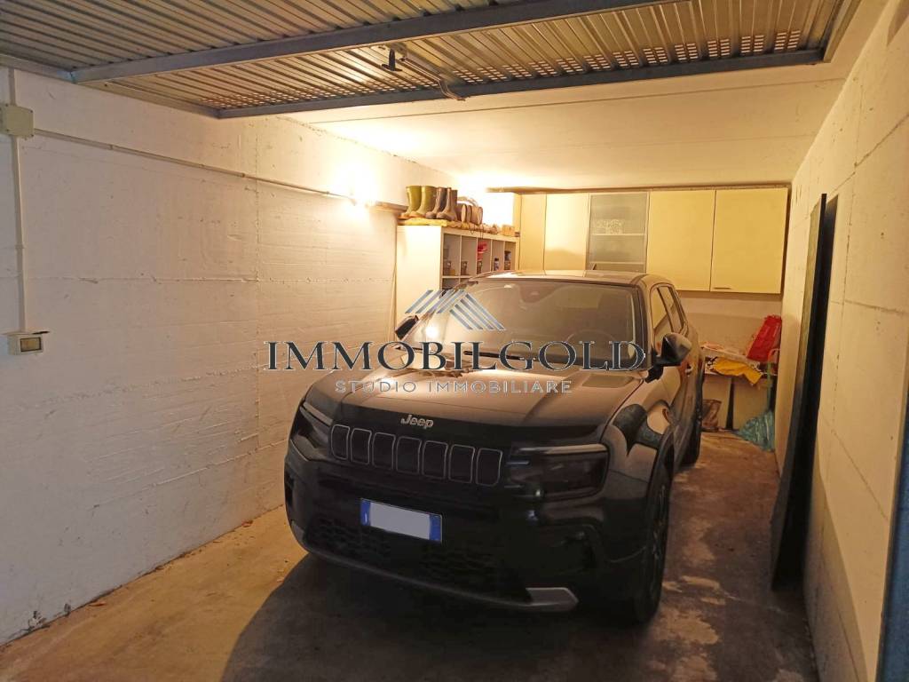 ufficio in affitto a Cassinetta di Lugagnano