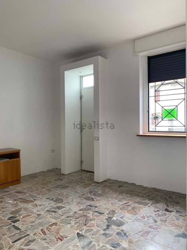 bivano in affitto a Castano Primo