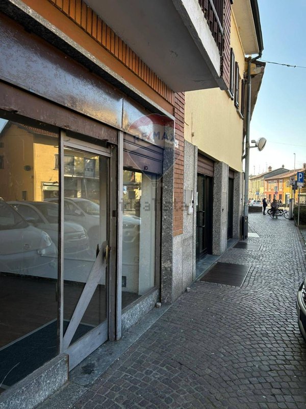 negozio in affitto a Castano Primo