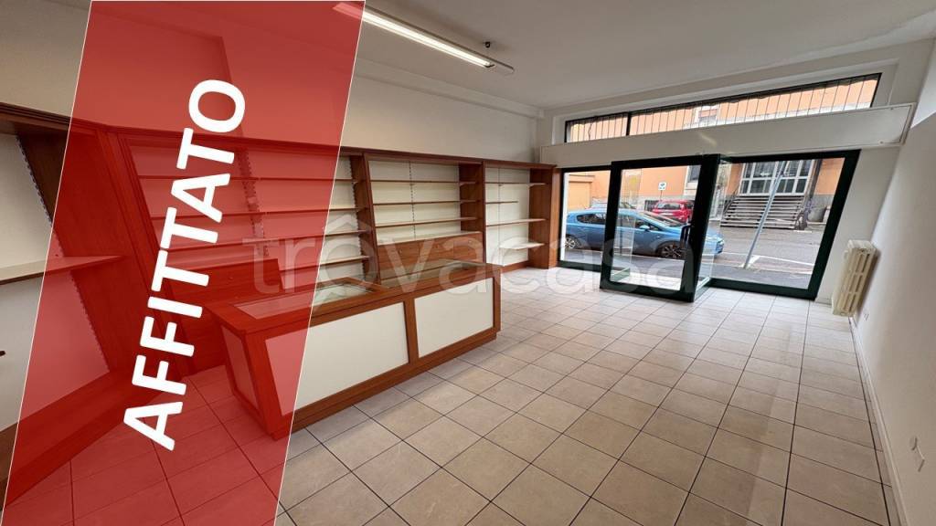 negozio in affitto a Cernusco sul Naviglio