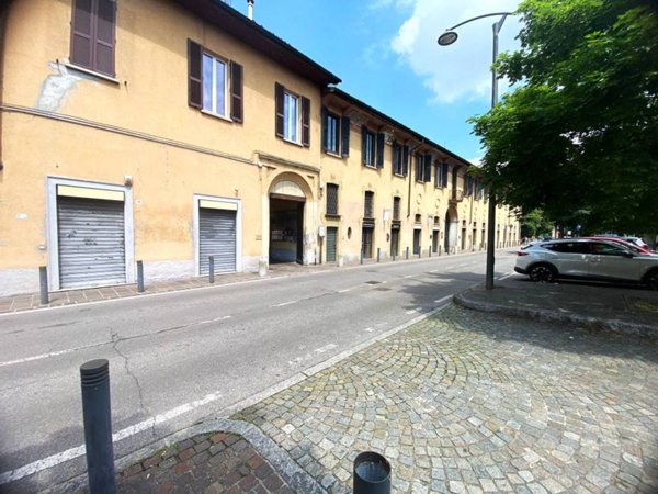 negozio in affitto a Cernusco sul Naviglio