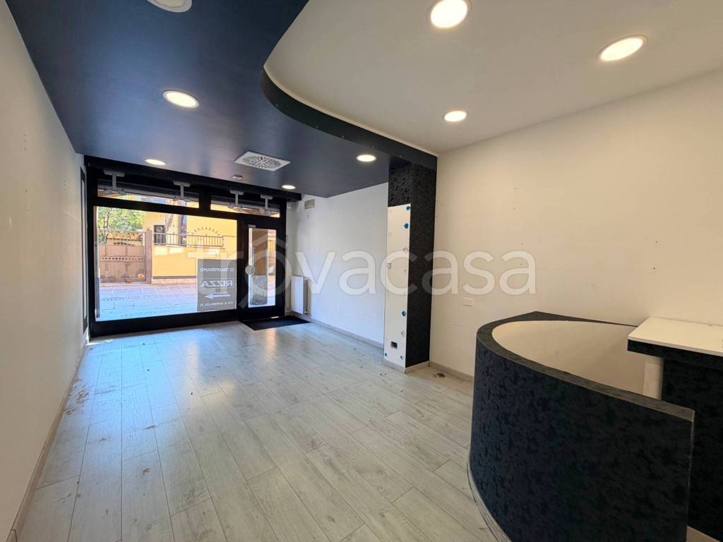 negozio in affitto a Cernusco sul Naviglio