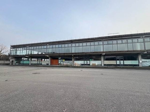 locale di sgombero in affitto a Cernusco sul Naviglio