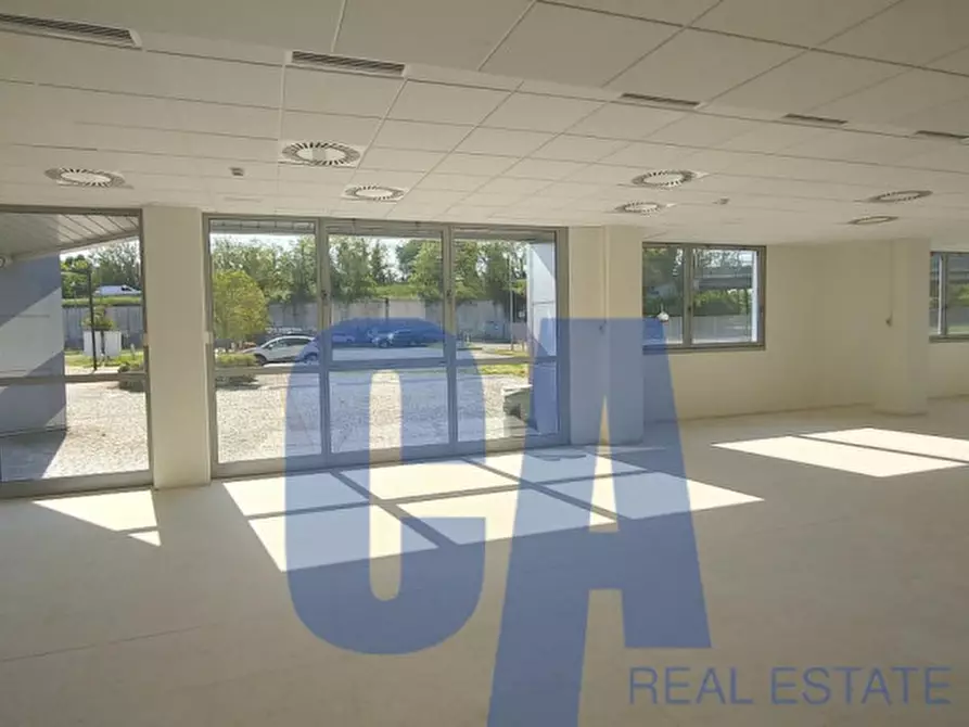 negozio in affitto a Cernusco sul Naviglio