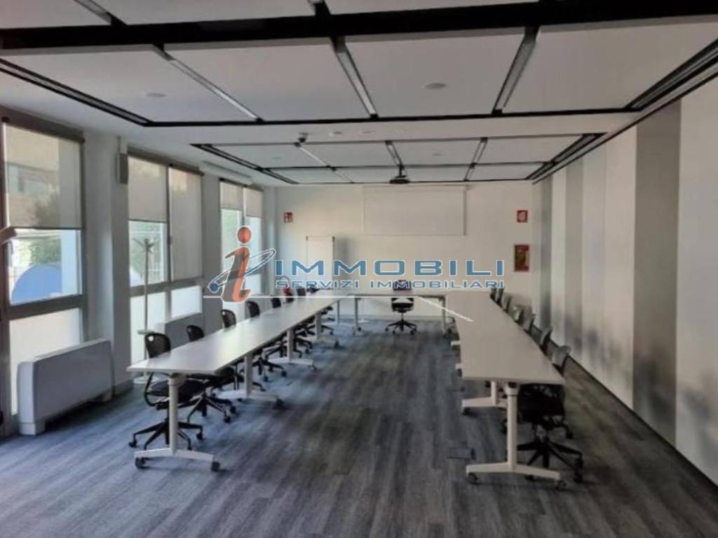 ufficio in affitto a Cernusco sul Naviglio in zona Ronco