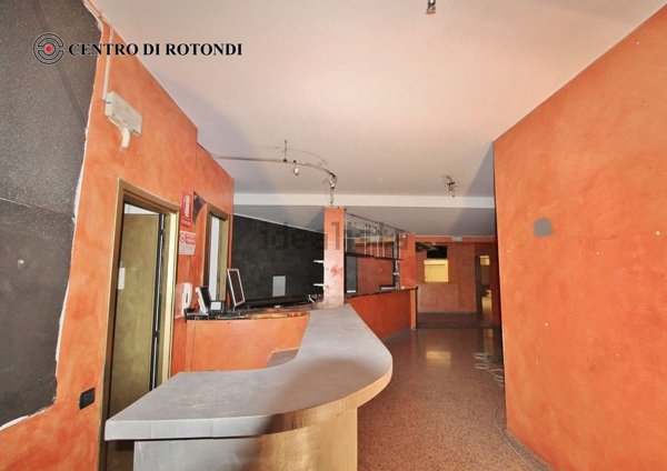 locale commerciale in affitto a Cerro Maggiore