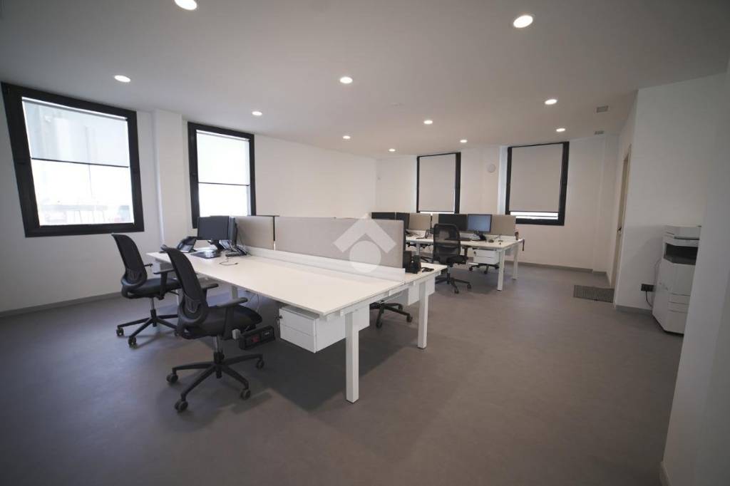 ufficio in affitto a Cerro Maggiore