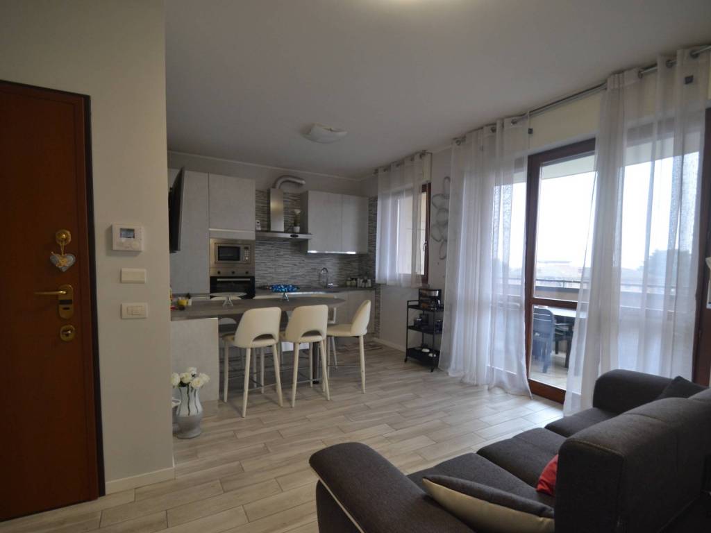 appartamento in affitto a Cerro Maggiore