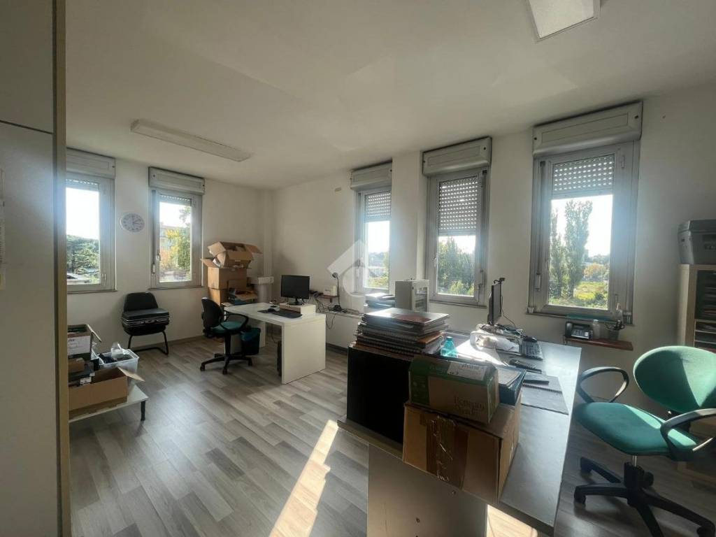 ufficio in affitto a Cesano Boscone