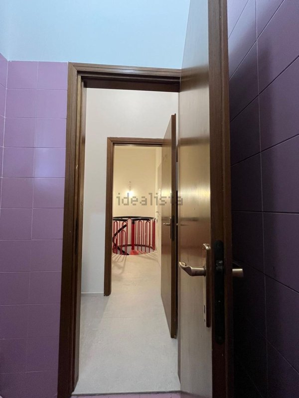 locale commerciale in affitto a Cesano Boscone